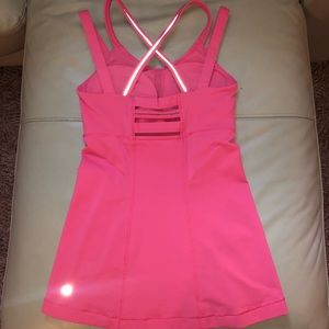 Lululemon tank